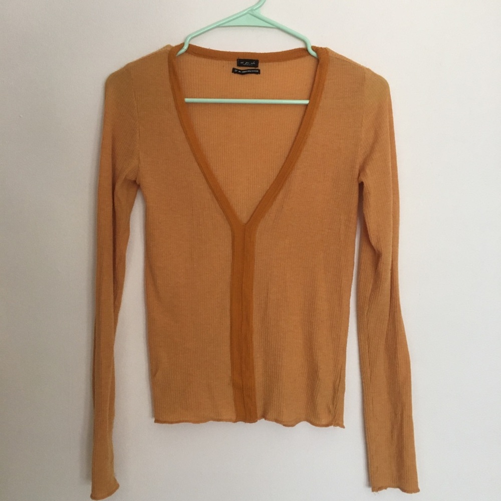 🌏 Super soft deep V top